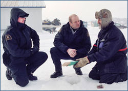 Discussion between fishery officers and anglers